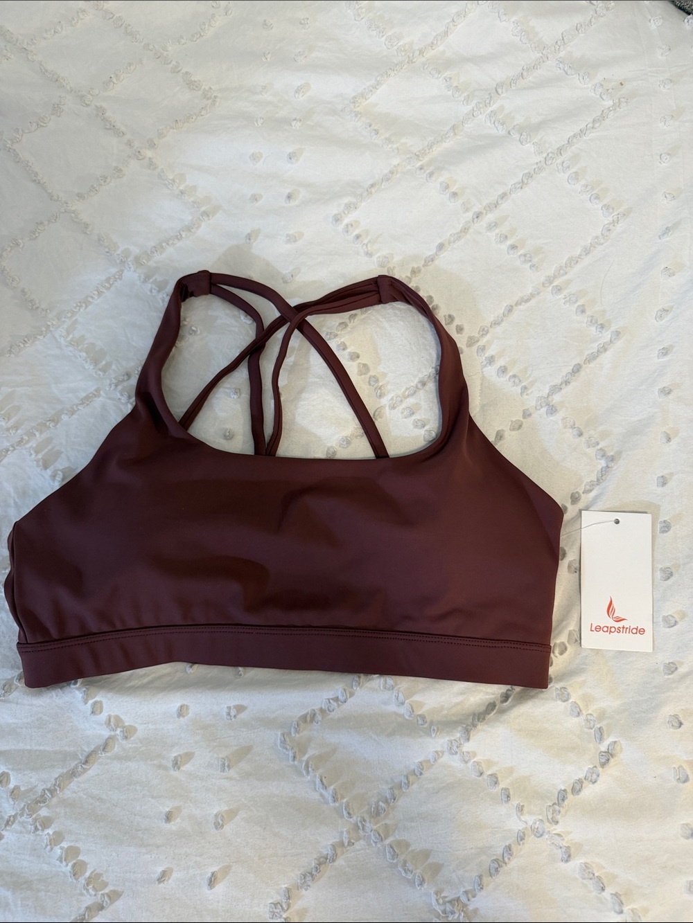 Leapstride Women's Strappy Sports Bra in Burgundy nwt